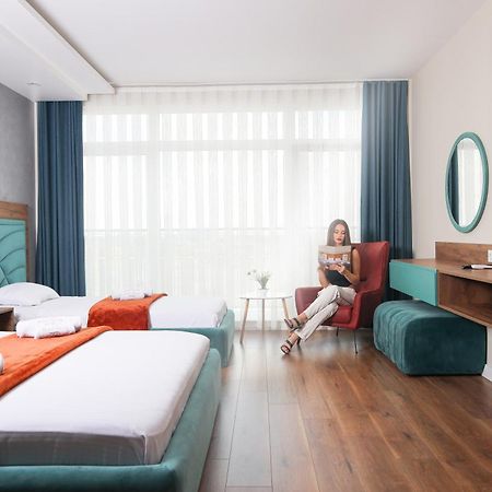 Nafron Hotel Prizren Esterno foto