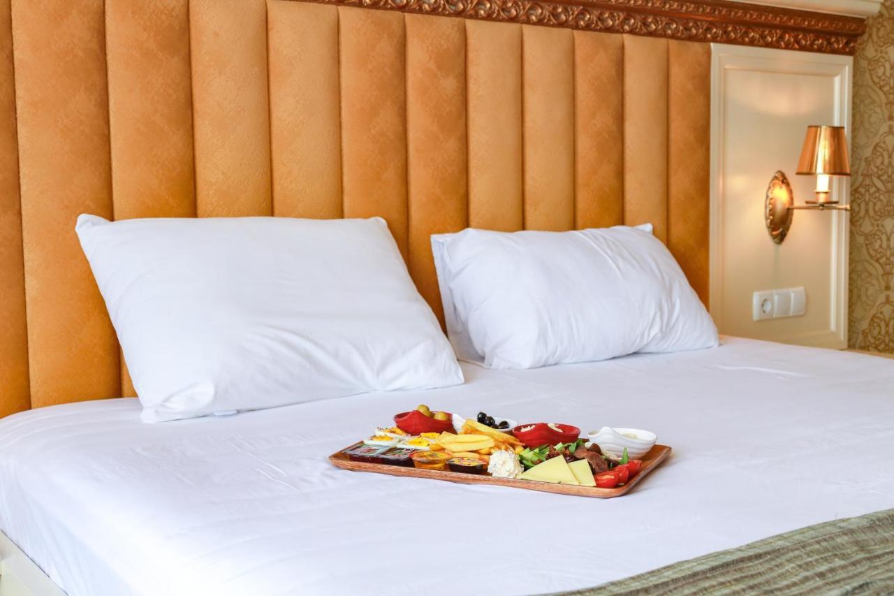 Nafron Hotel Prizren Esterno foto