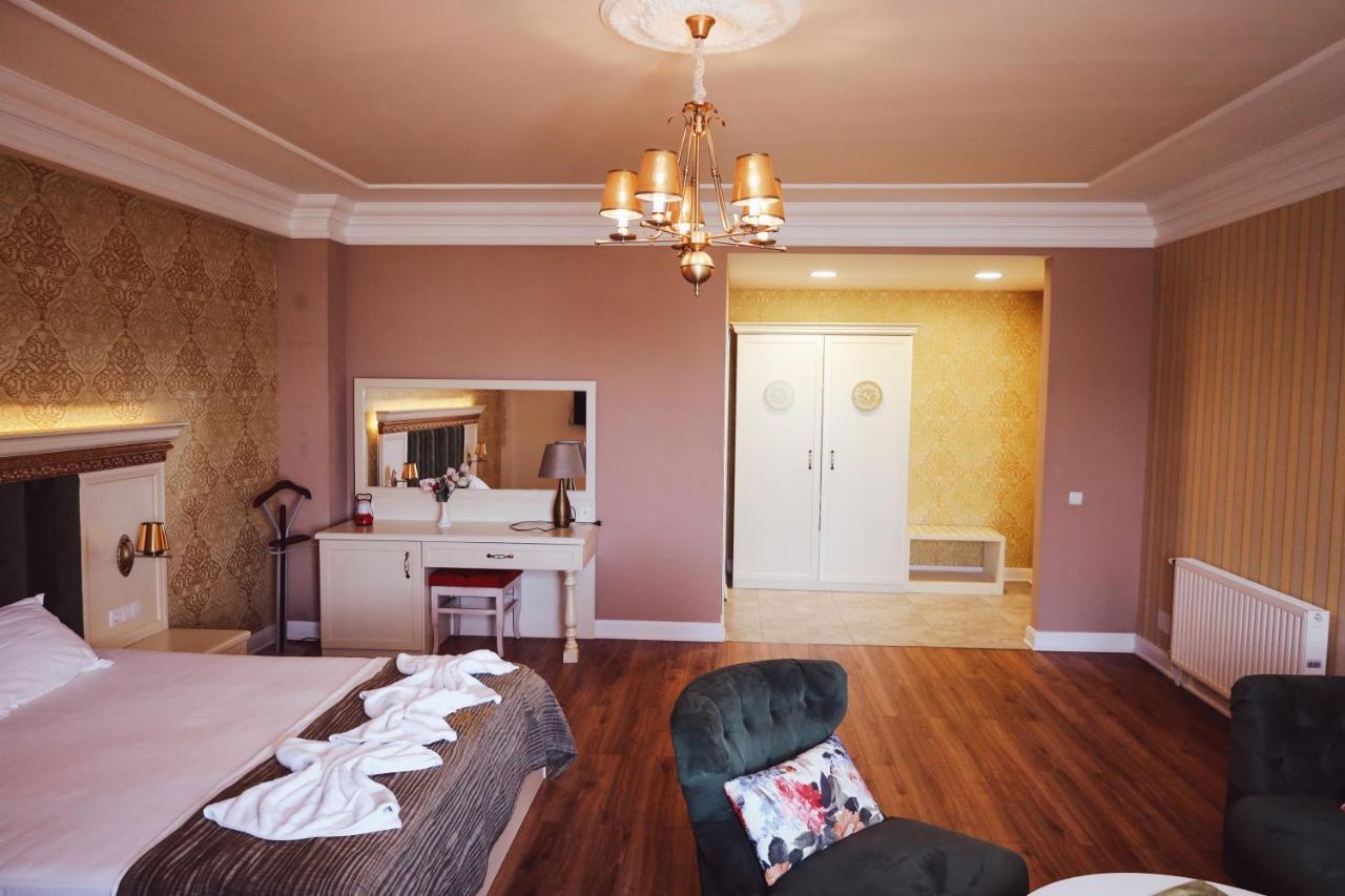 Nafron Hotel Prizren Esterno foto
