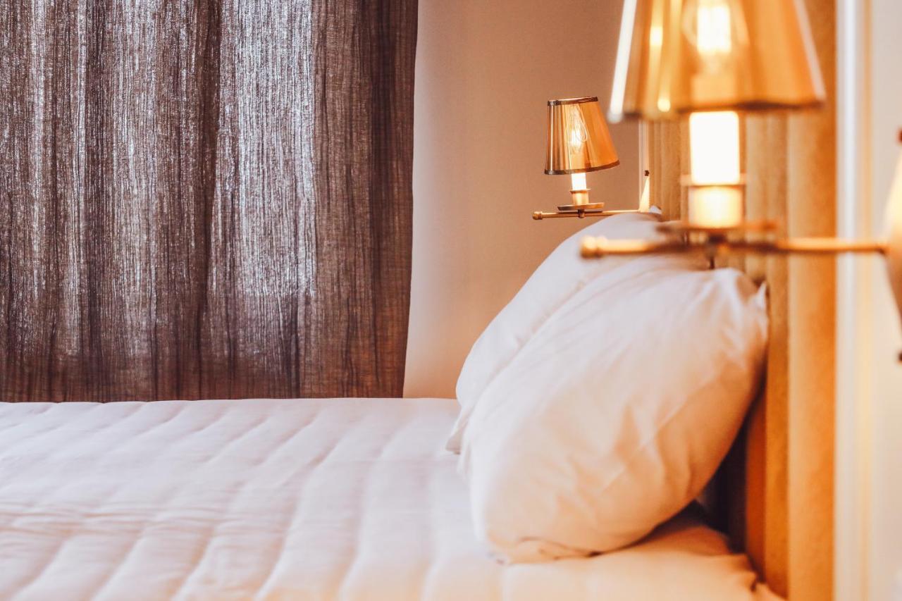 Nafron Hotel Prizren Esterno foto