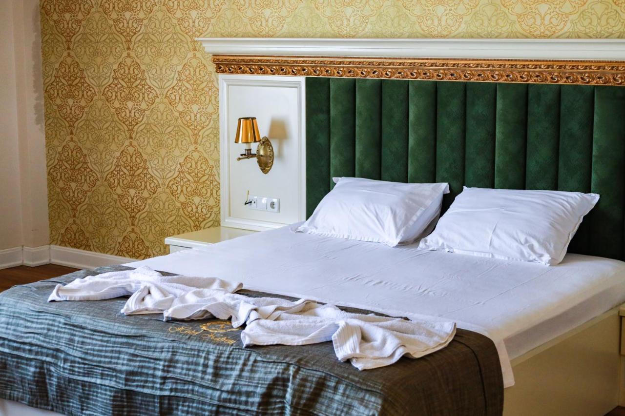 Nafron Hotel Prizren Esterno foto