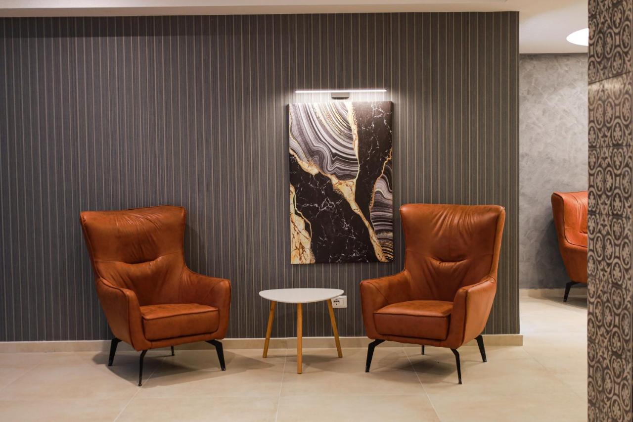Nafron Hotel Prizren Esterno foto