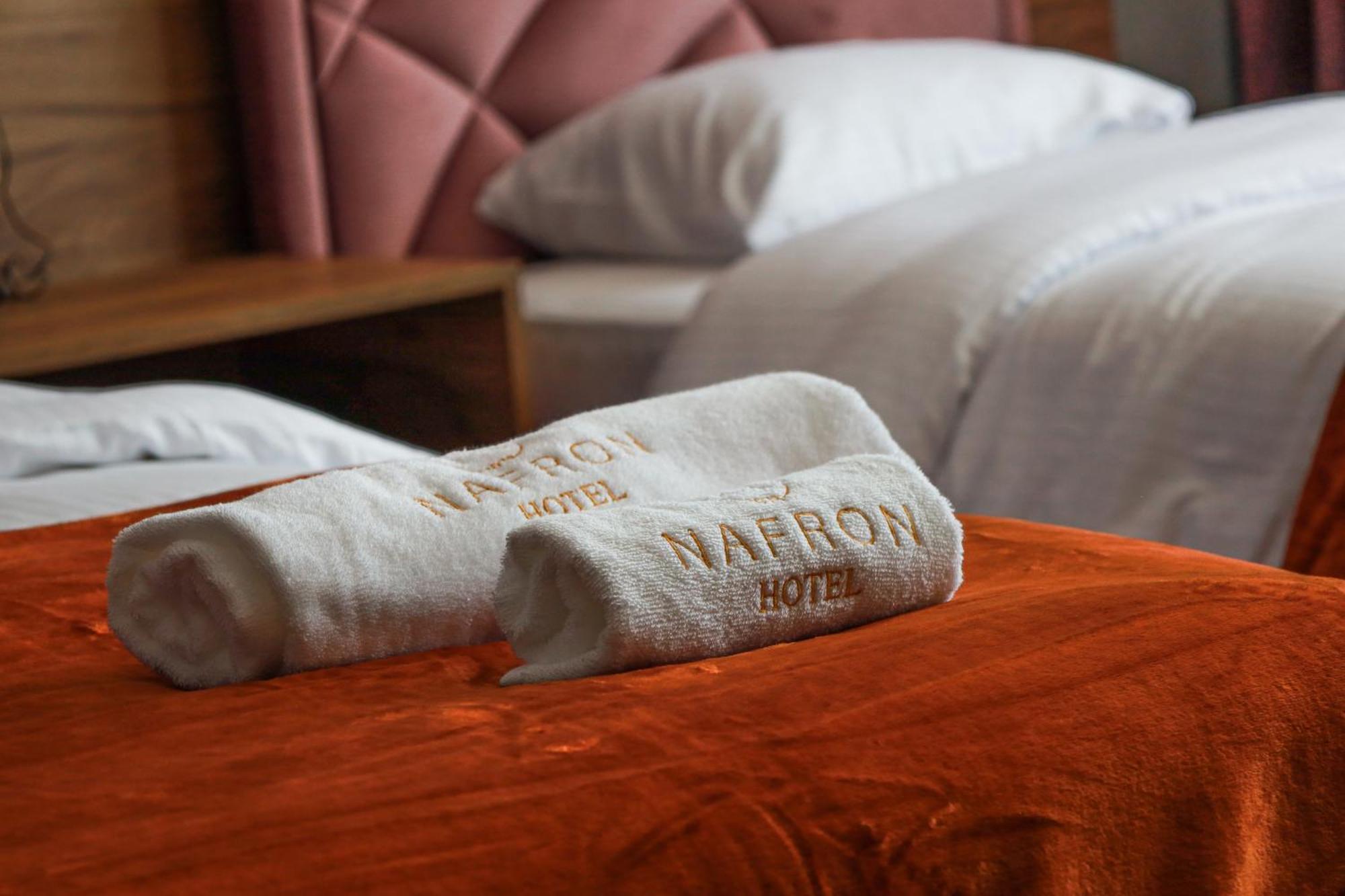 Nafron Hotel Prizren Esterno foto